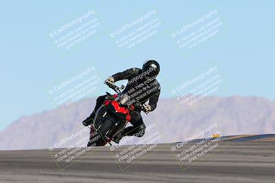 media/Mar-25-2024-Moto Forza (Mon) [[8d4319bd68]]/3-Intermediate Group/Session 2 (Turn 9)/